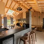 Zelcova Et Gérardmer