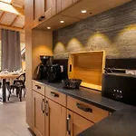 Zelcova Et Chalet *