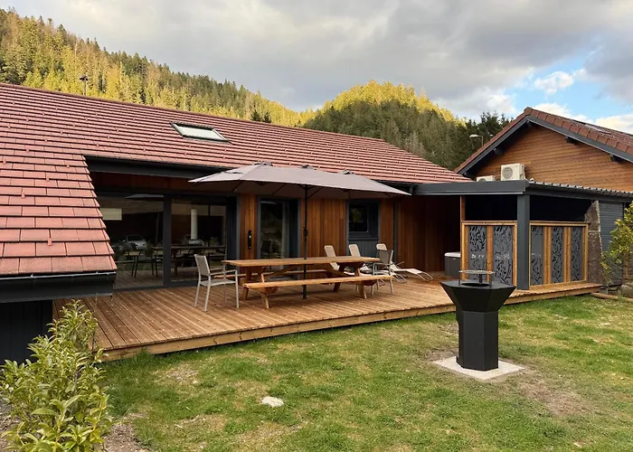 Zelcova Avec A Σαλέ *